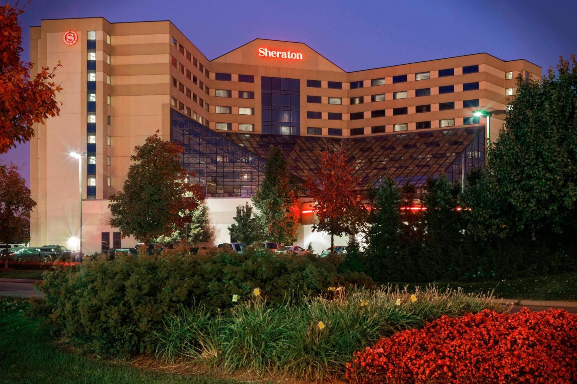 Sheraton Detroit Metro Airport Romulus Esterno foto