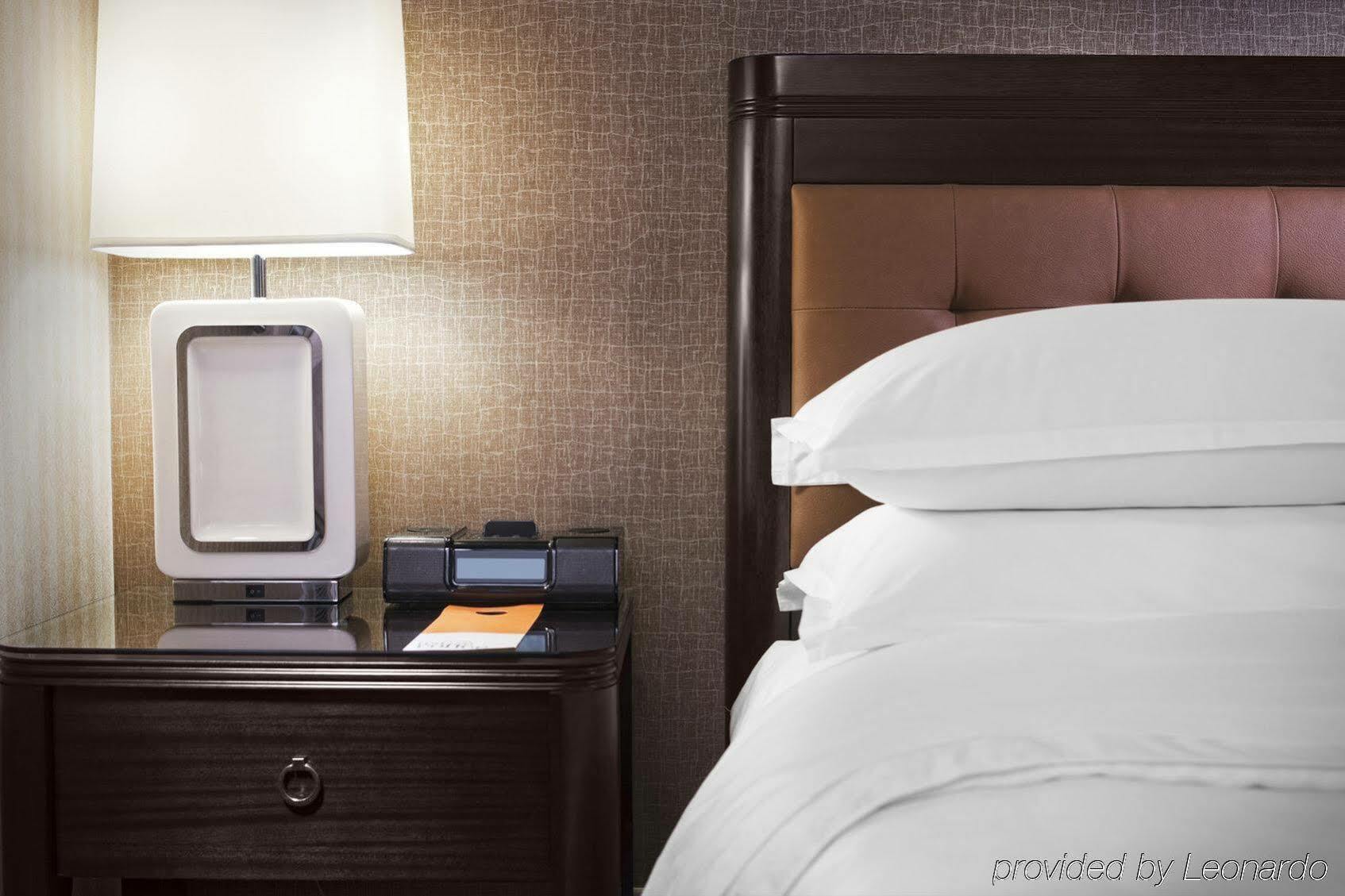 Sheraton Detroit Metro Airport Romulus Esterno foto